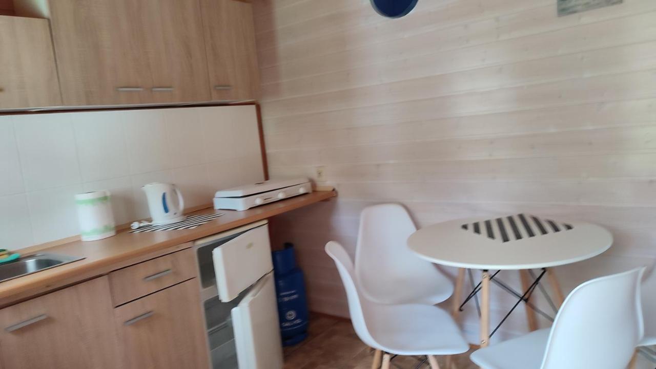 Pietrowe Domki Klif 6Os,Duze Tarasy Dzika Plaza Laka Bociek Duze Tarasy Szlaki Rowerowe Pieski 25Zldzien Debina  Exterior photo