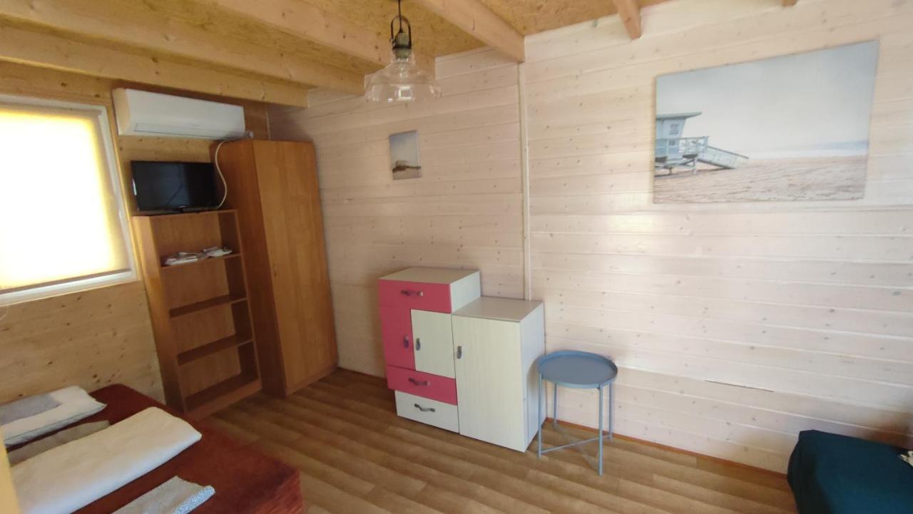 Pietrowe Domki Klif 6Os,Duze Tarasy Dzika Plaza Laka Bociek Duze Tarasy Szlaki Rowerowe Pieski 25Zldzien Debina  Exterior photo